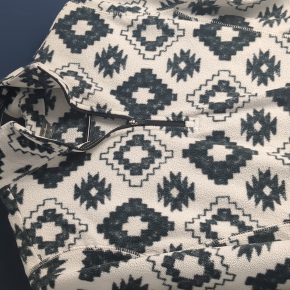 Eddie Bauer Pullover - Picture 4 of 4